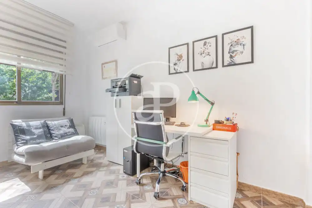 Casa o chalet en venta en Chiva con Aire acondicionado, Calefacción y Jardín privado
