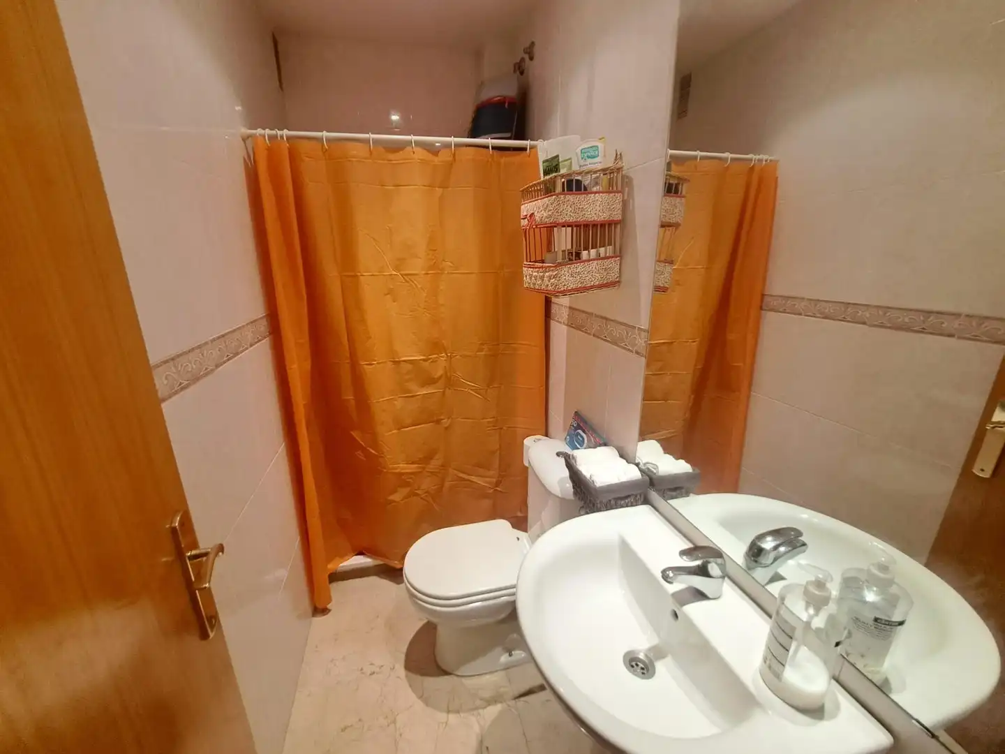 Bany de Casa adosada en venda en Chiclana de la Frontera amb Aire condicionat, Calefacció i Jardí privat