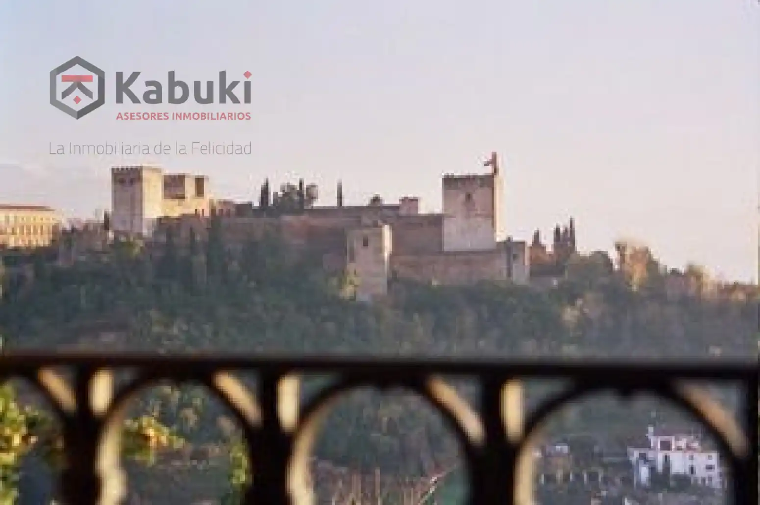Flat for rent in  Granada Capital  with Air Conditioner, Heating and Terrace