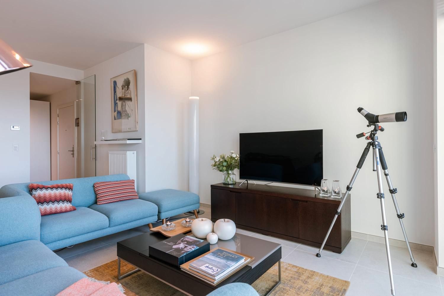 Sala d'estar de Estudi de lloguer en  Ceuta Capital amb Moblat i Es permeten mascotes