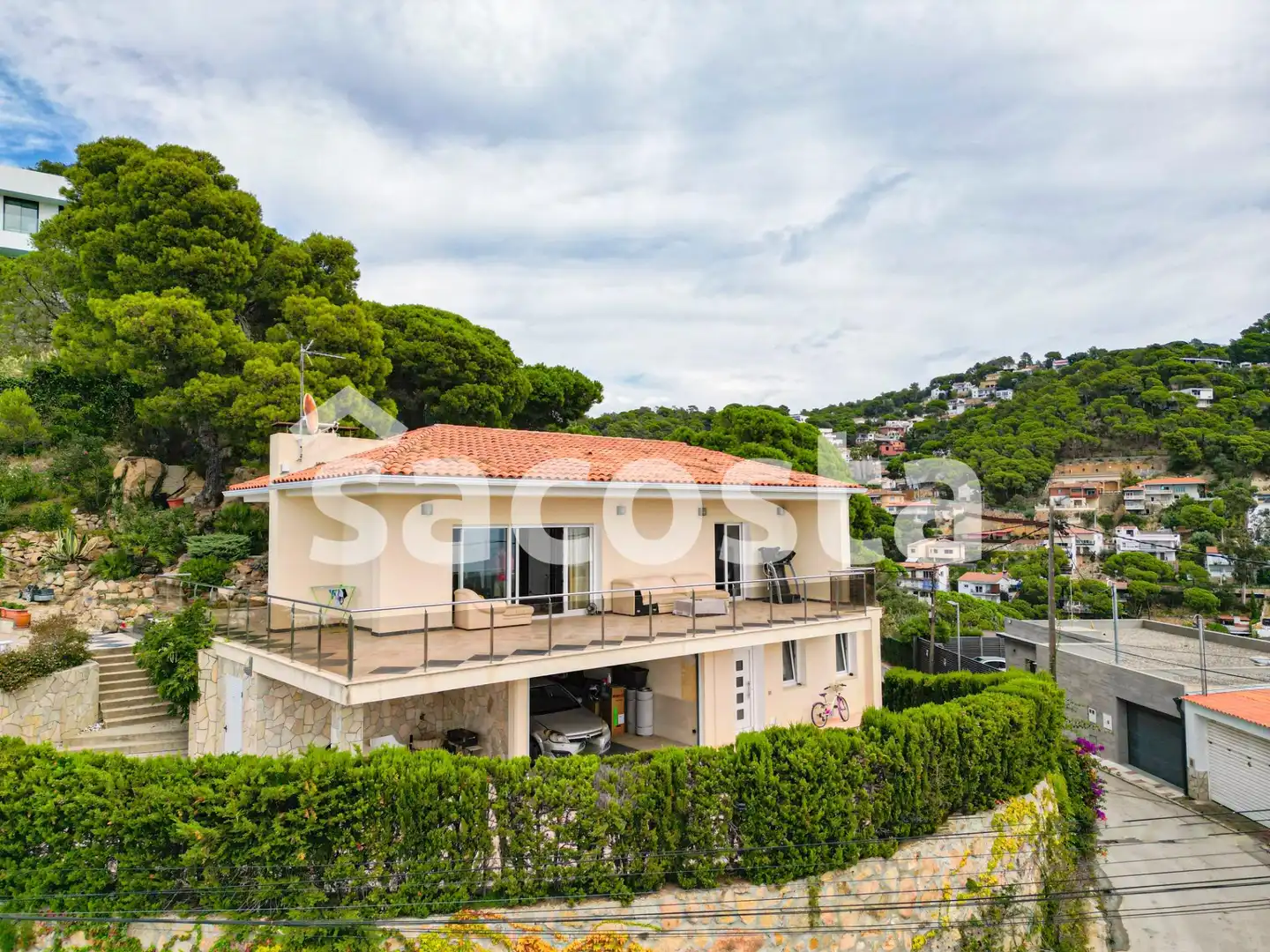 Außenansicht von Haus oder Chalet zum Verkauf in Lloret de Mar mit Klimaanlage, Heizung und Privatgarten