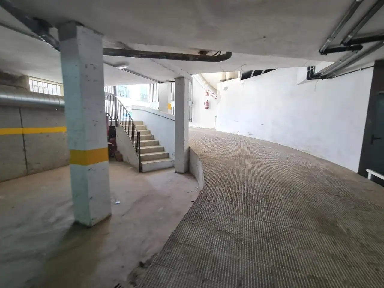 Aparcament amb ascensor en venda a Calle Castilla 3, imagen 4