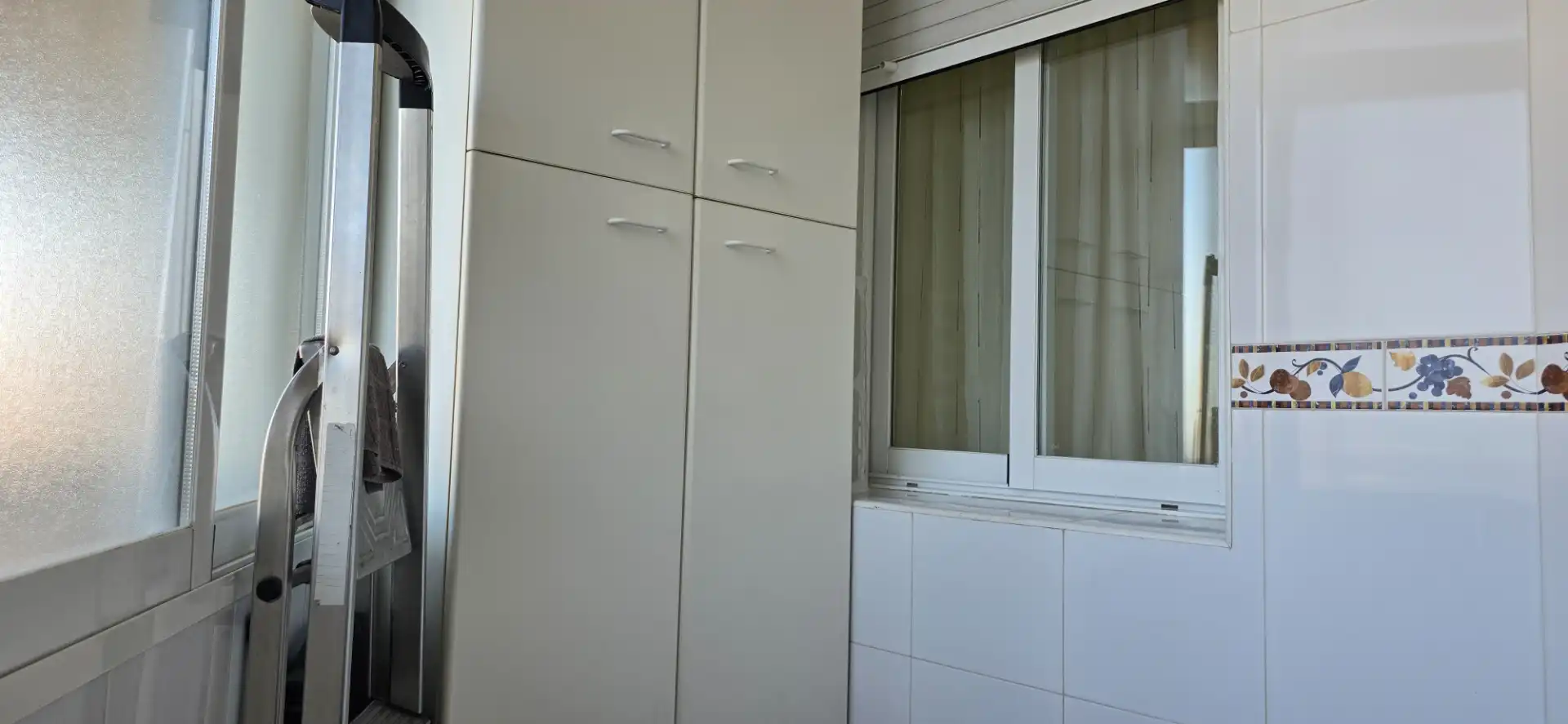 Kitchen of Flat for sale in Madrid  with Heating, Private garden and Terrace