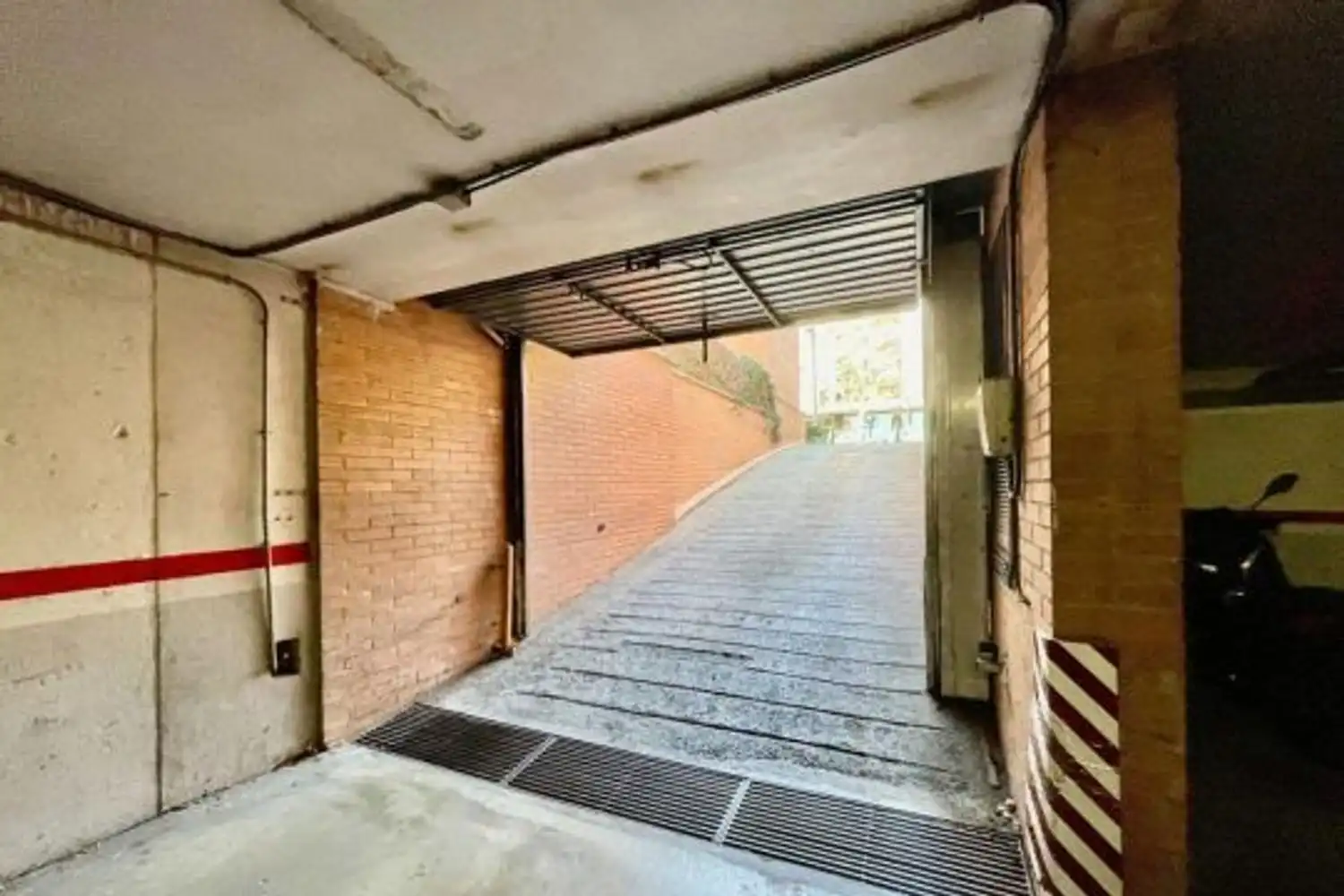 Parking of Flat for sale in Figueres  with Air Conditioner and Terrace