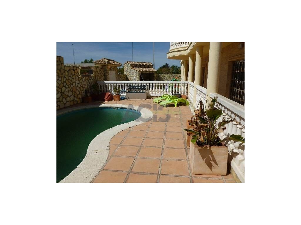 Piscina de Casa o xalet en venda en Masalavés amb Terrassa, Piscina i Balcó