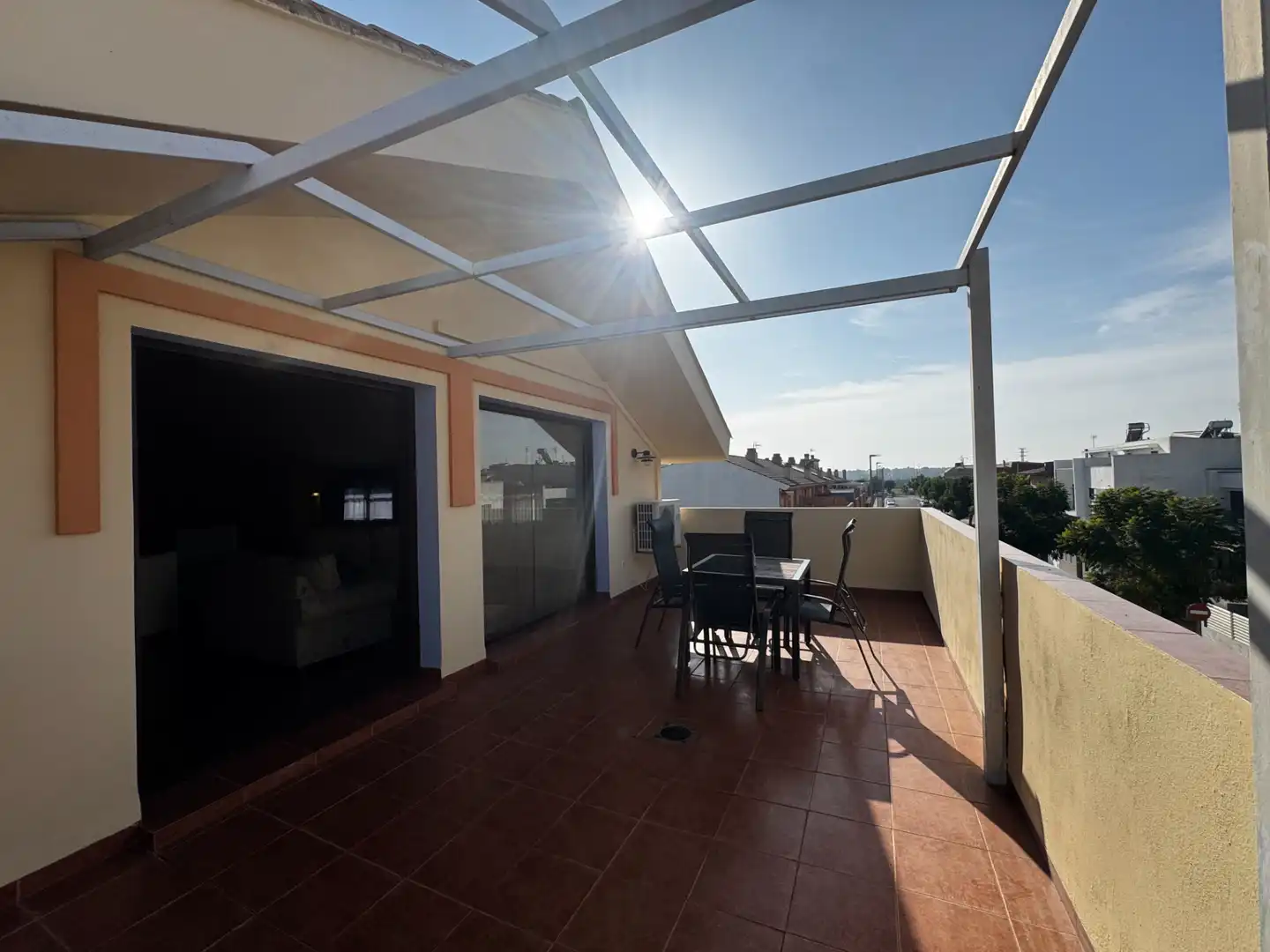 Terrasse von Einfamilien-Reihenhaus zum Verkauf in Canet d'En Berenguer mit Klimaanlage, Heizung und Terrasse