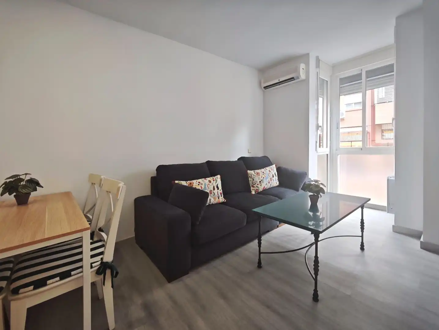 Sala de estar de Piso de alquiler en Madrid con Aire acondicionado, Calefacción y Amueblado