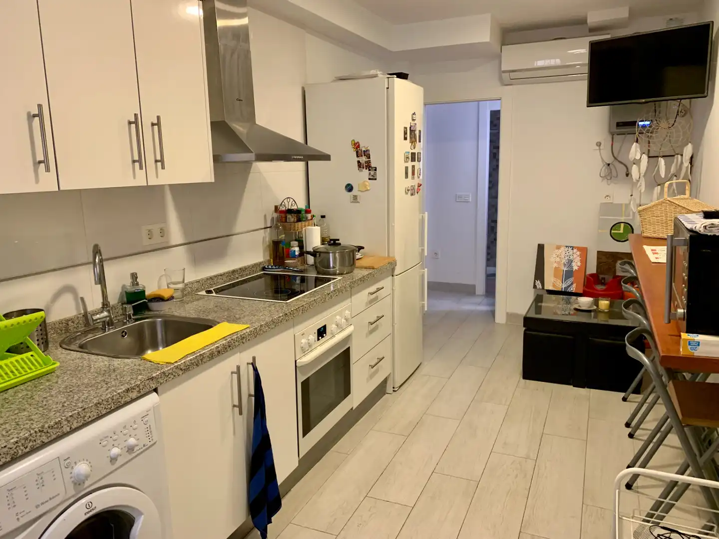 Kitchen of Flat for rent in  Granada Capital  with Air Conditioner, Heating and Parquet flooring