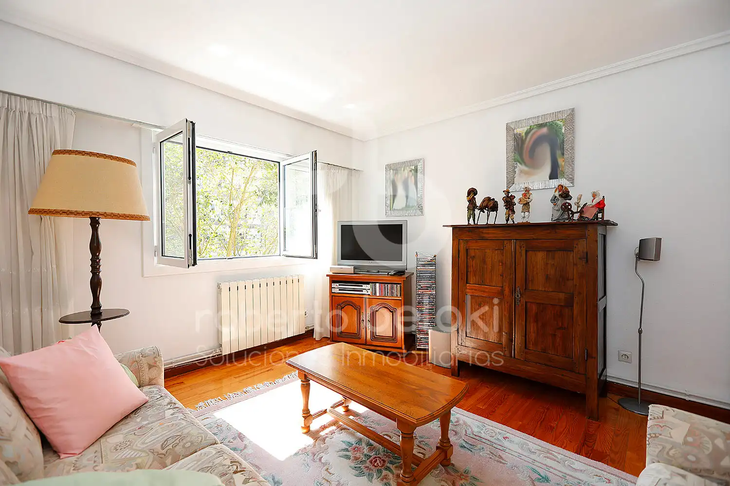 Living room of Flat for sale in Irun   with Heating, Storage room and Balcony