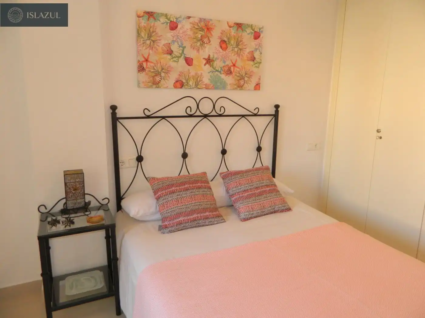 Habitación de Dúplex de alquiler en Isla Cristina con Terraza, Balcón y Piscina comunitaria