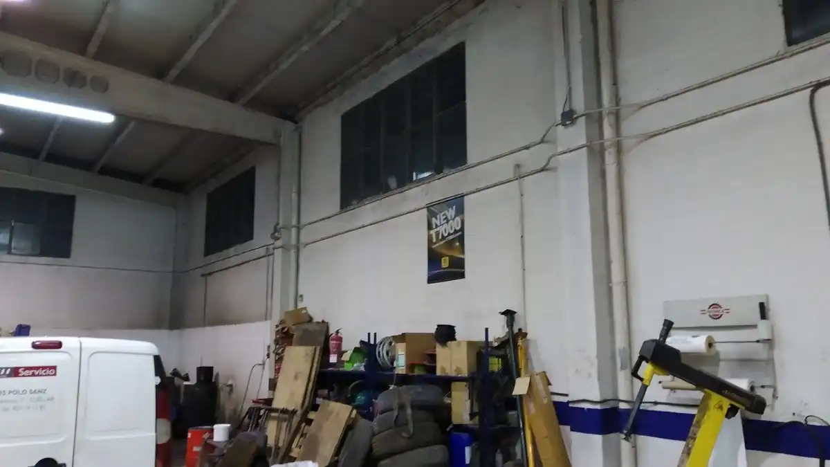 Nave industrial en venta en Calle CAMINO CEMENTERIO, 7, Cuéllar