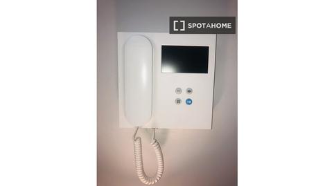 Foto 2 de Apartamento para compartir en Nueva España, Madrid