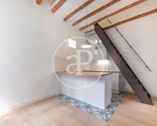 Cuina de Dúplex de lloguer en  Madrid Capital amb Aire condicionat, Calefacció i Moblat
