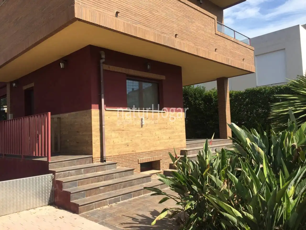 Vista exterior de Casa o chalet de alquiler en Paterna con Calefacción, Jardín privado y Terraza
