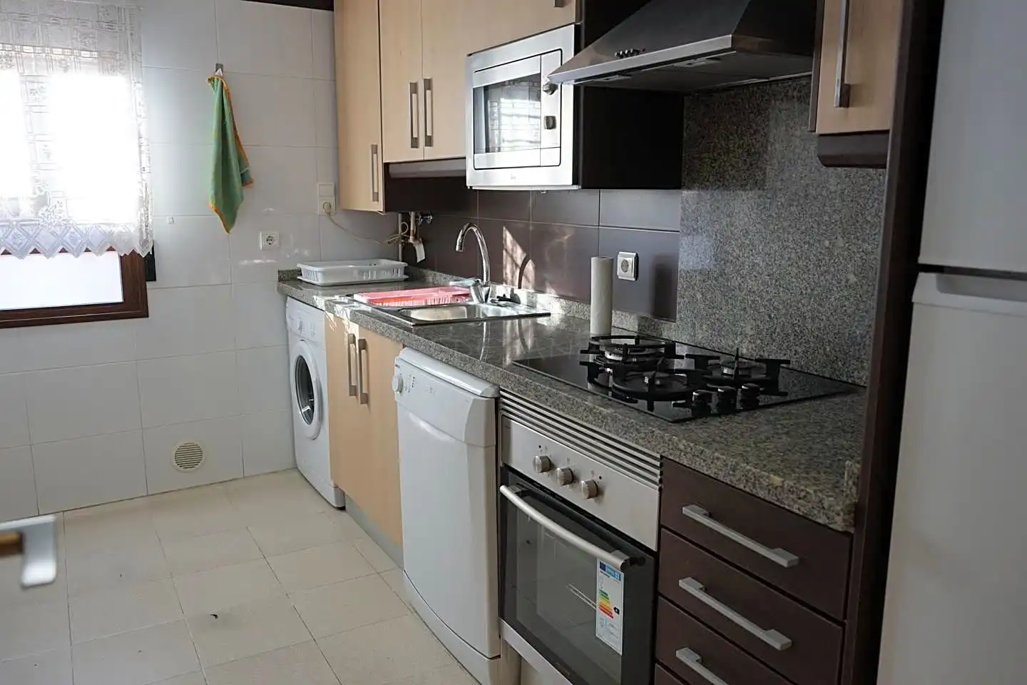 Küche von Wohnung zur untervermieten in Alfara del Patriarca mit Klimaanlage, Heizung und Möbliert