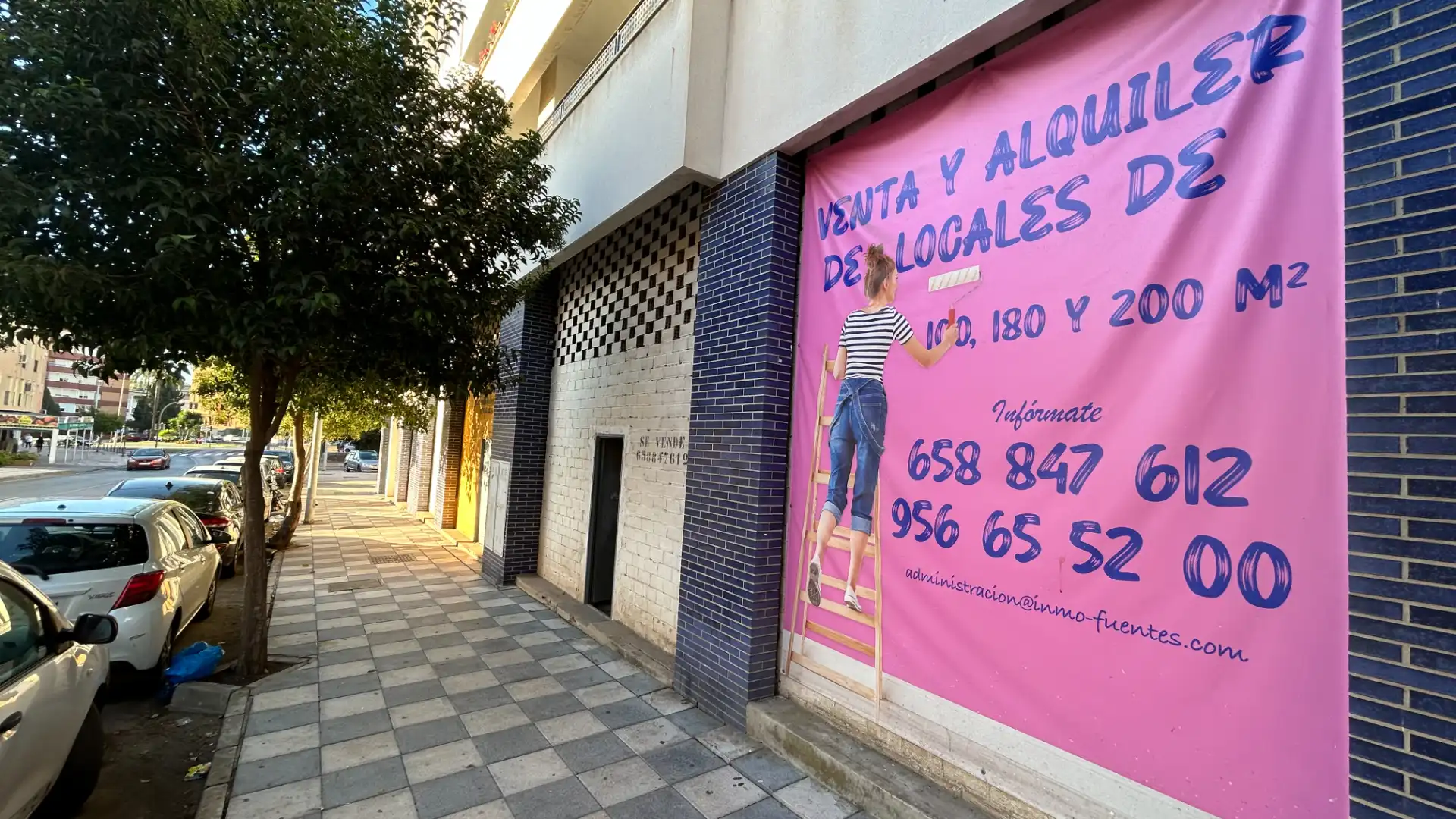 Premises for sale in Algeciras