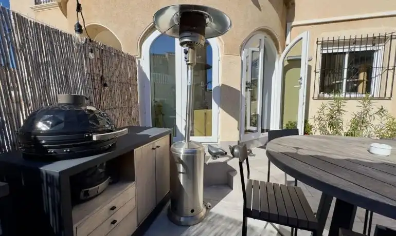 Terrassa de Casa adosada en venda en Orihuela amb Aire condicionat, Jardí privat i Terrassa