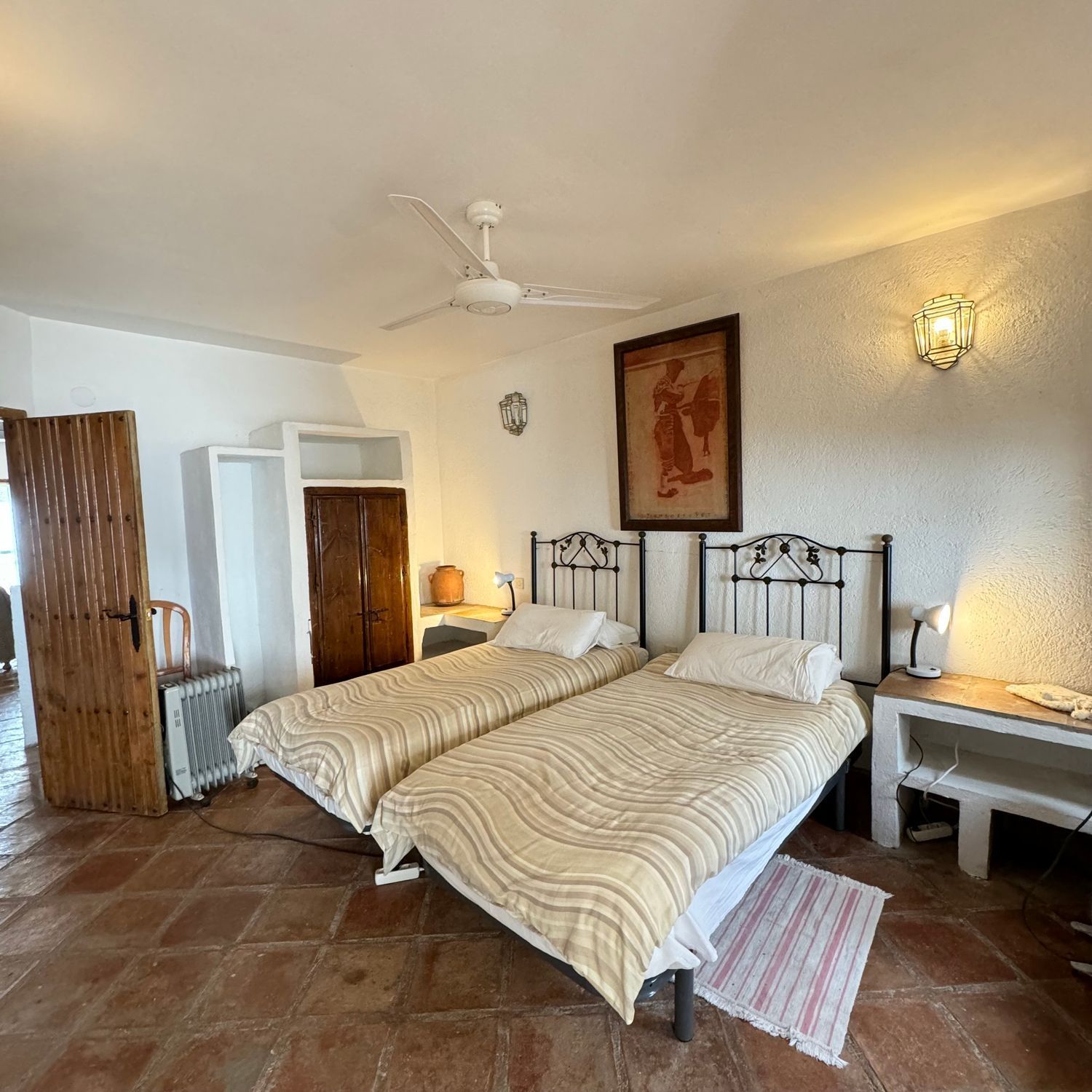 Habitación de Casa o chalet de alquiler en Periana con Jardín privado, Terraza y Amueblado