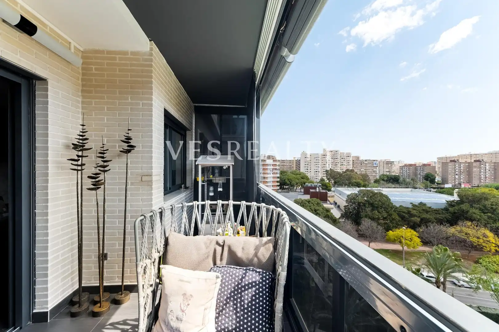 Flat with terrace for sale in Calle Calle del Escultor José Gutiérrez, imagen 2