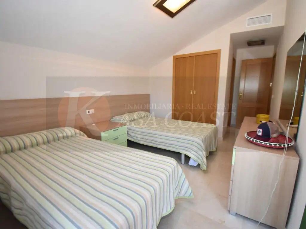 Habitación de Dúplex en venta en Fuengirola con Aire acondicionado, Jardín privado y Terraza