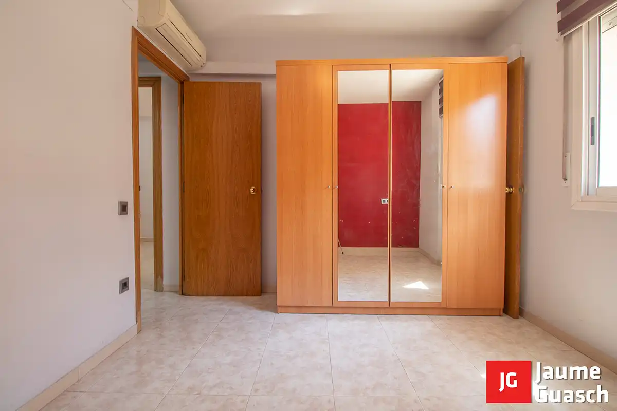 Bedroom of Flat for sale in Torredembarra  with Air Conditioner, Heating and Oven