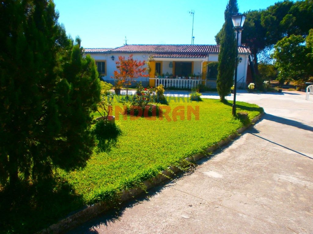 Garden of House or chalet for sale in Saucedilla