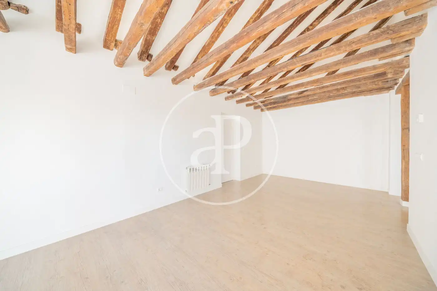 Sala d'estar de Àtic de lloguer en Madrid amb Aire condicionat, Calefacció i Terrassa