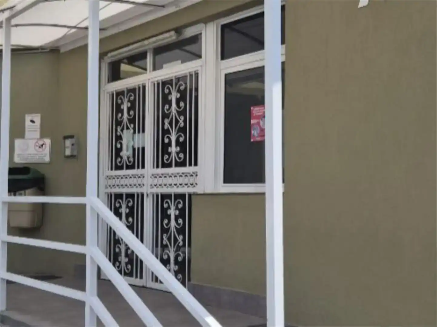 Vista exterior de Piso en venta en El Rosario con Piscina