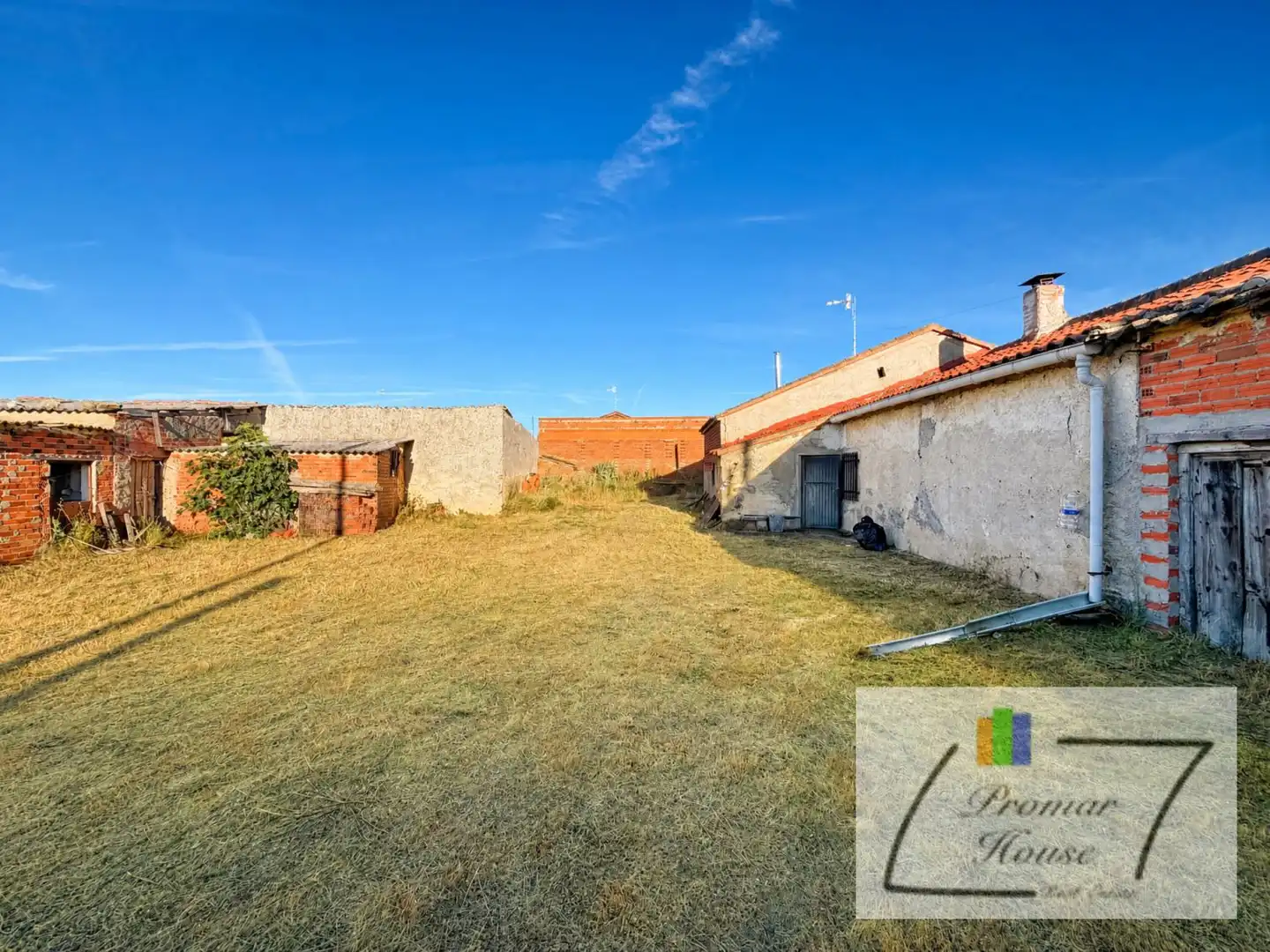 Houses for sale in Rivilla de Barajas  with Storage room