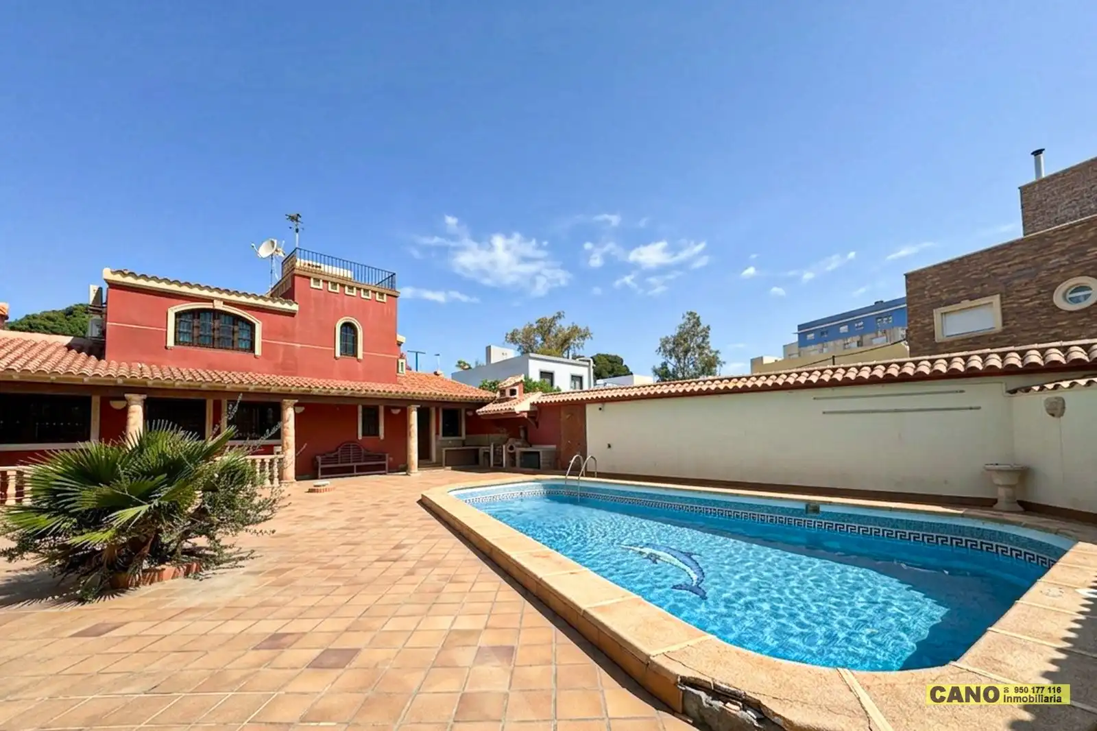Vista exterior de Casa o chalet en venta en Almería con Aire acondicionado, Calefacción y Piscina