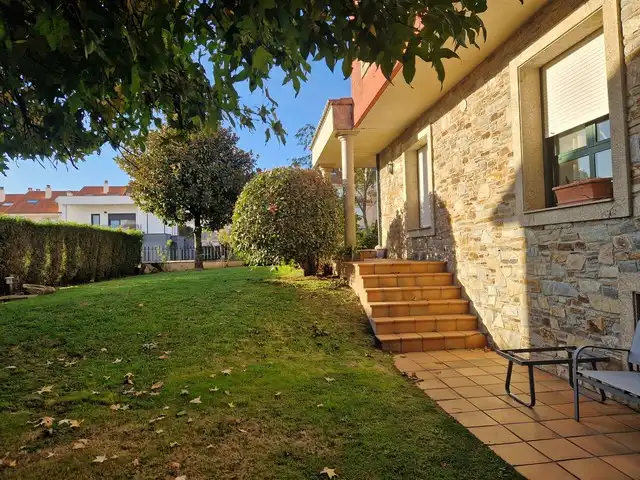 Jardín de Casa o chalet en venta en Teo con Calefacción, Jardín privado y Parquet