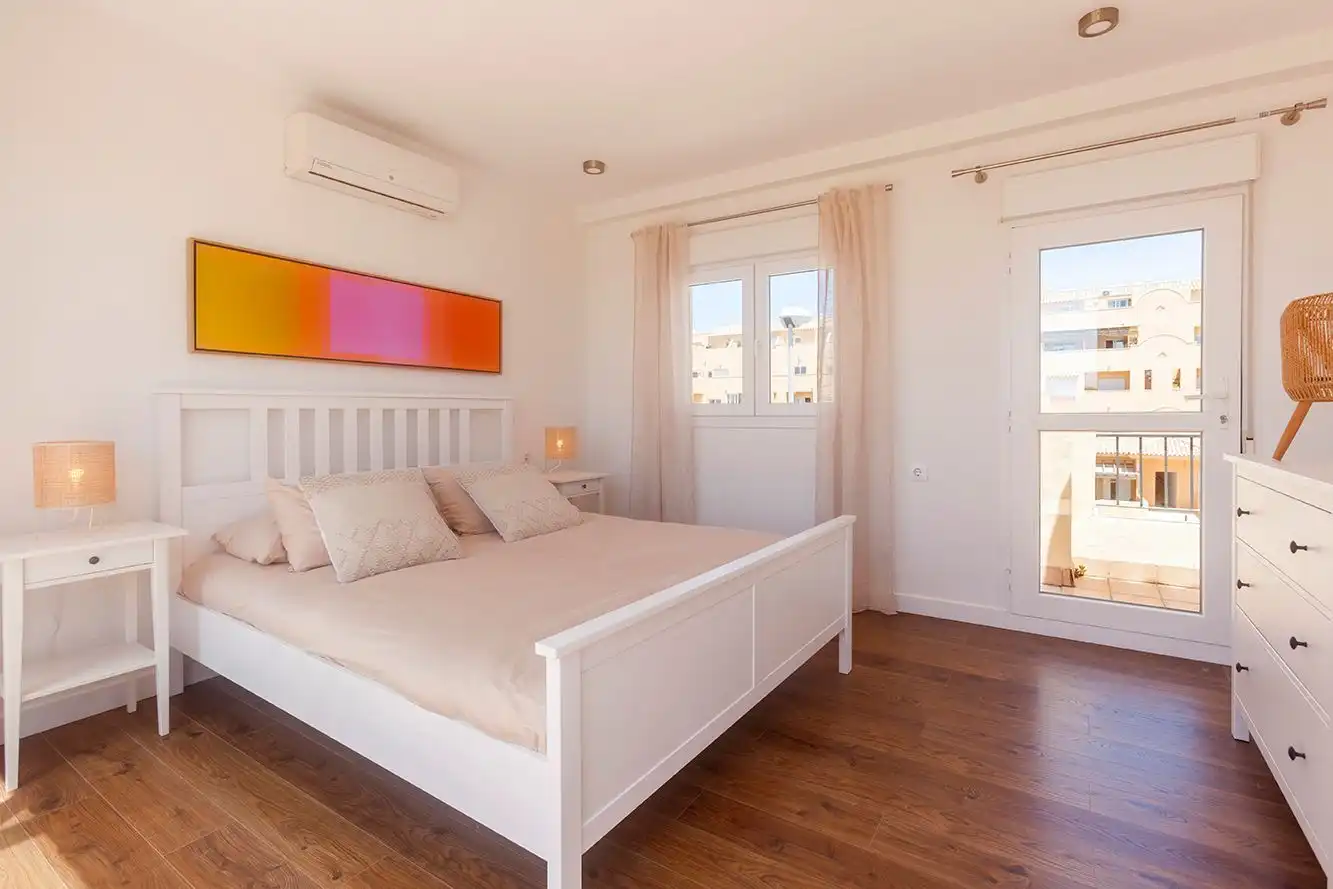 Habitación de Casa adosada en venta en Tarifa con Aire acondicionado, Calefacción y Jardín privado