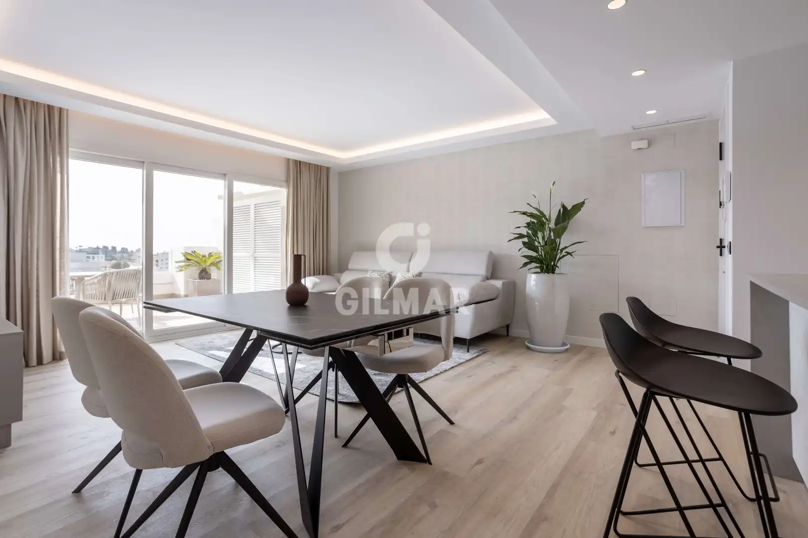 Penthouse with terrace for sale in Nueva Andalucía, imagen 5
