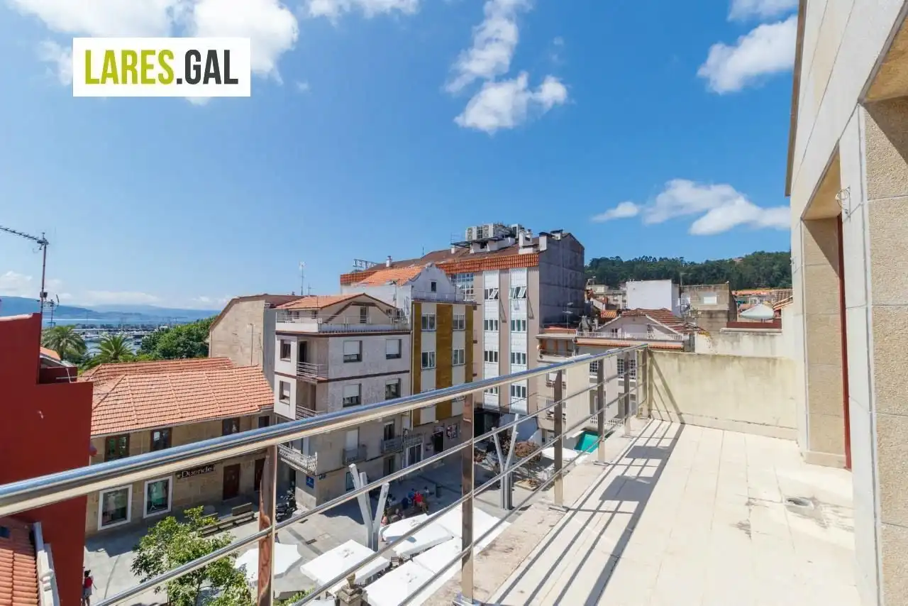 Terraza de Oficina en venta en Cangas  con Terraza