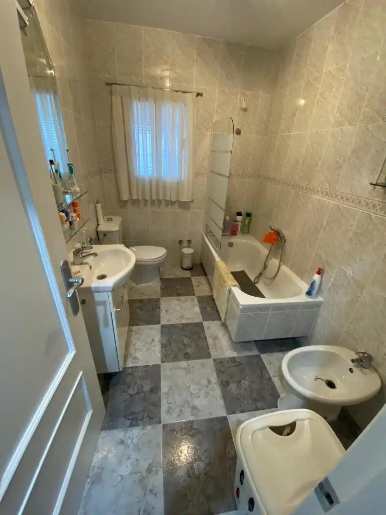 Casa adosada en venta en Rus