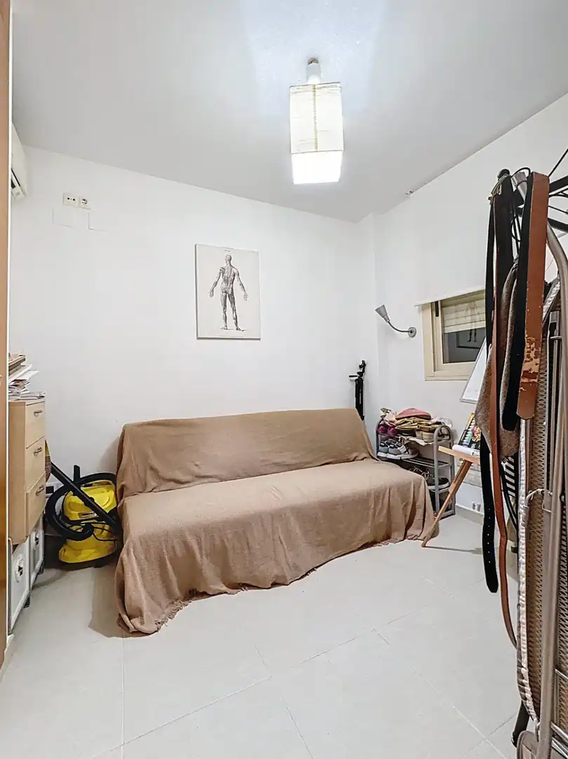 Bedroom of Flat for sale in L'Alfàs del Pi  with Air Conditioner, Private garden and Terrace