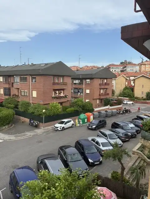 Vista exterior de Pis de lloguer en Getxo  amb Calefacció, Forn i Rentadora