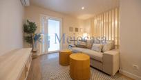 Living room of Apartment for sale in  Madrid Capital  with Air Conditioner, Heating and Furnished