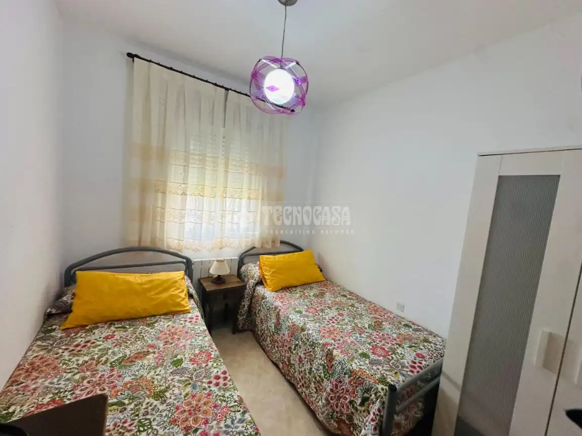 Habitación de Casa o chalet en venta en Escalona con Calefacción, Piscina y Amueblado