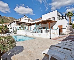 Vista exterior de Casa o xalet en venda en Mazarrón amb Aire condicionat, Calefacció i Jardí privat