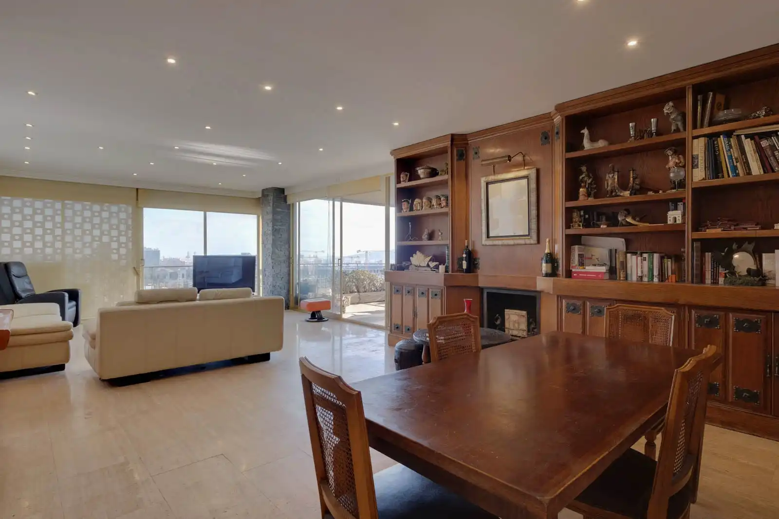 Wohnzimmer von Wohnung zum Verkauf in Barcelona mit Klimaanlage, Heizung und Parkett