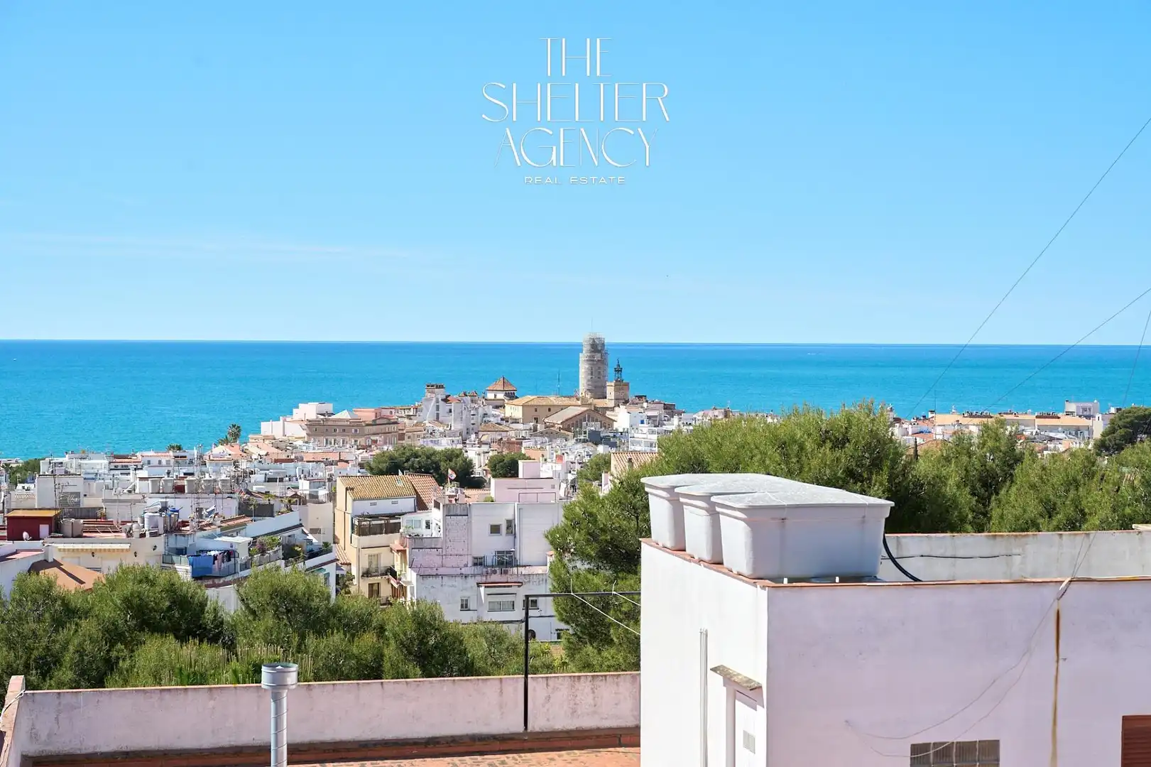 Vista exterior de Ático en venta en Sitges con Calefacción y Terraza