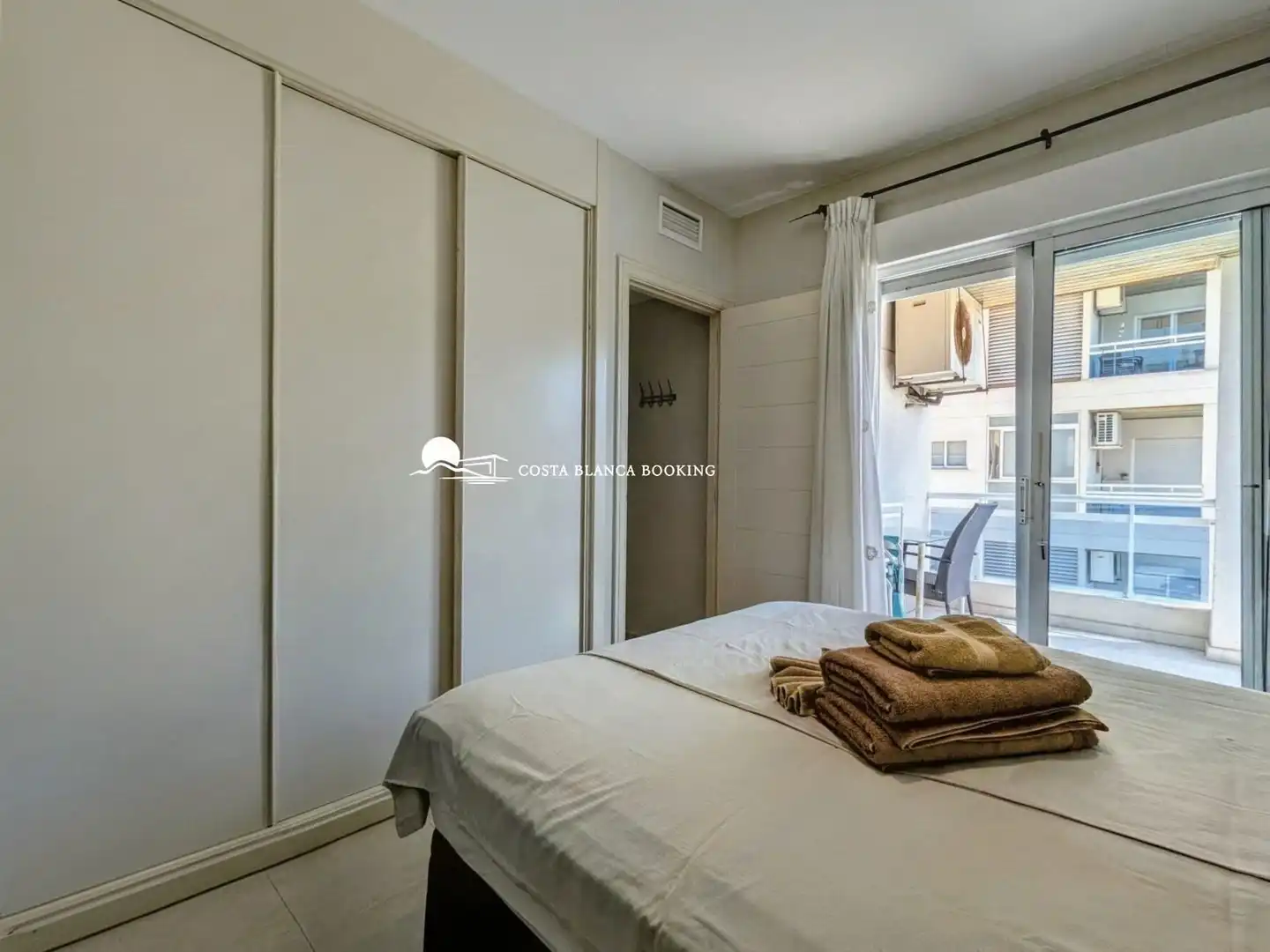 Bedroom of Apartments for sale in L'Alfàs del Pi  with Air Conditioner, Terrace and Furnished
