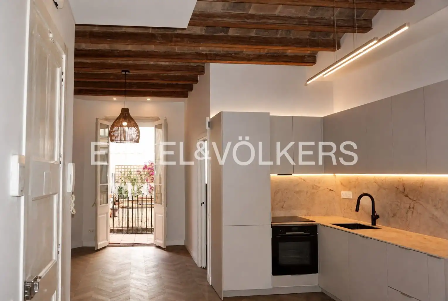 Cocina de Apartamento en venta en Barcelona con Aire acondicionado, Calefacción y Terraza