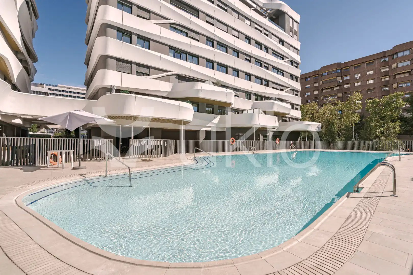 Apartament amb piscina de lloguer a Calle de los Astros
