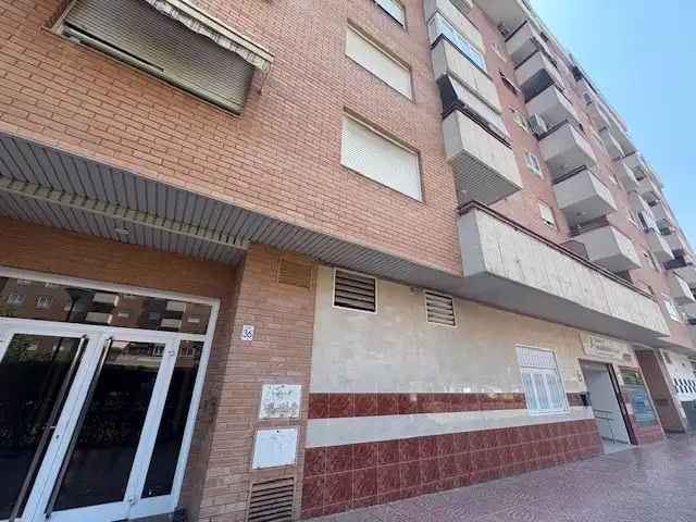 Vista exterior de Pis en venda en El Rabal
