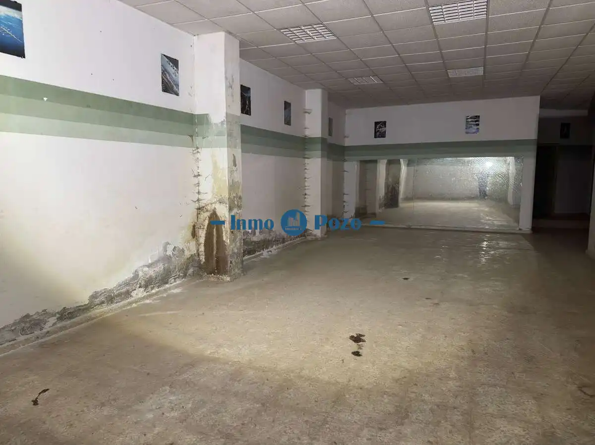 Local en venta en Aljucén