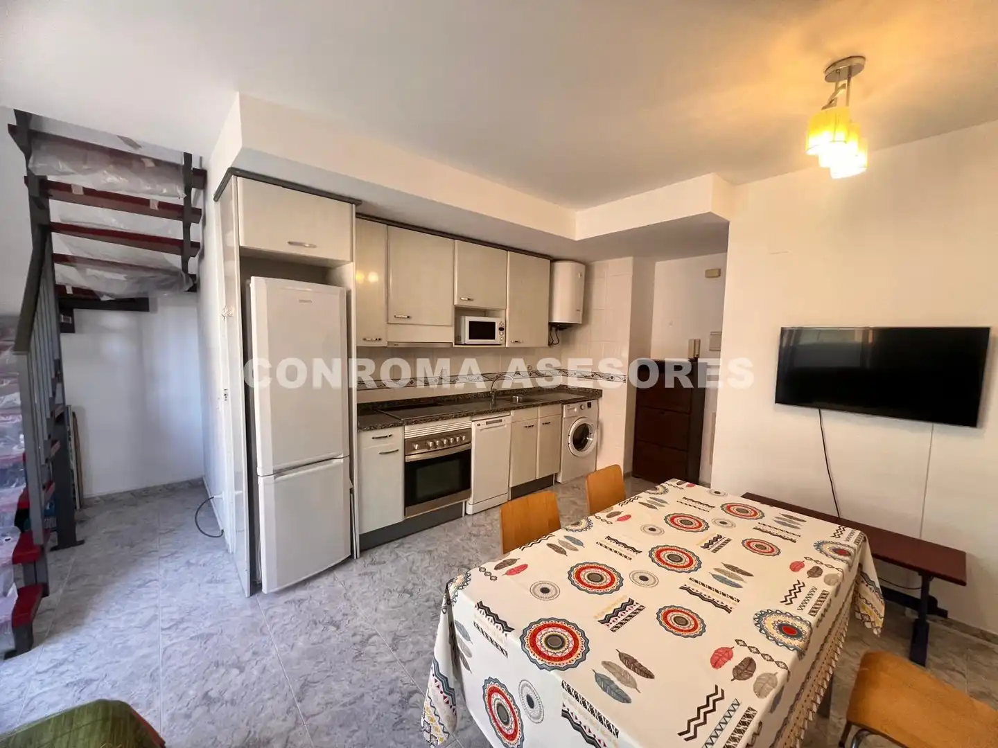 Küche von Maisonette zum Verkauf in Lloret de Mar mit Klimaanlage, Heizung und Balkon