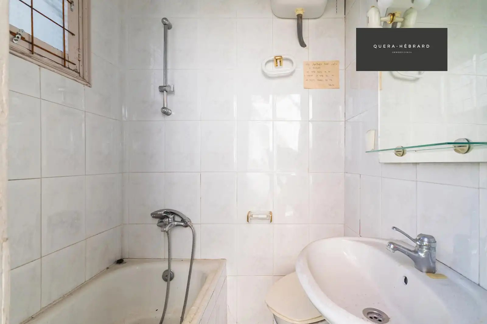 Bathroom of Detached homes for sale in Sant Cugat del Vallès  with Air Conditioner, Heating and Private garden