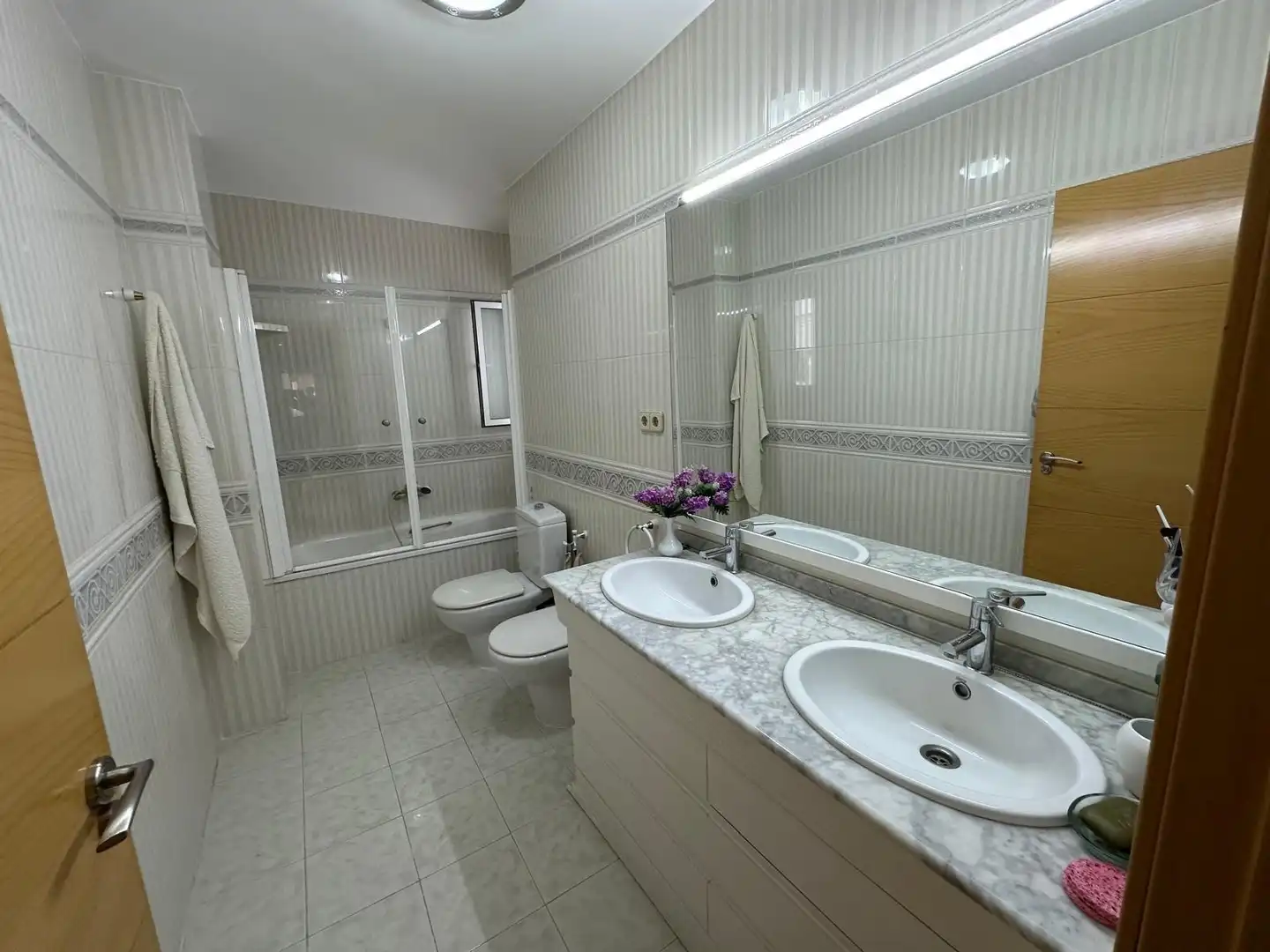 Bathroom of Flat for sale in Llíria  with Air Conditioner, Parquet flooring and Terrace